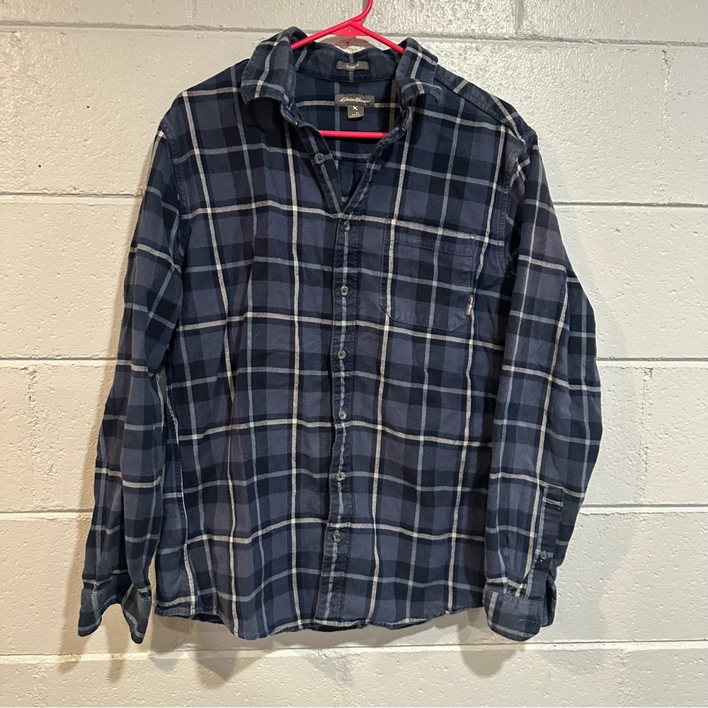 Eddie Bauer Men’s TL Classic Fit Navy Blue Plaid Button Down Shirt • 100% Cotton
